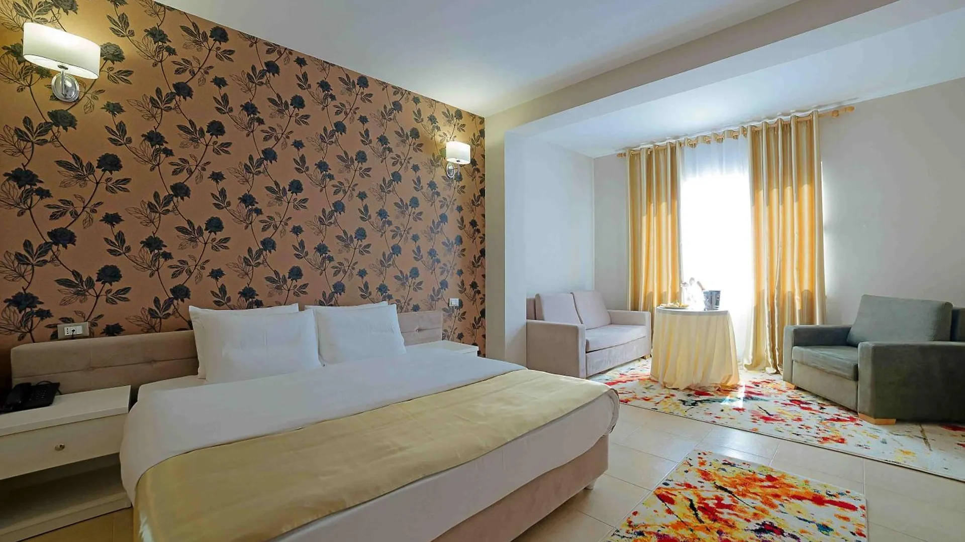 Sun Hotel Durrës