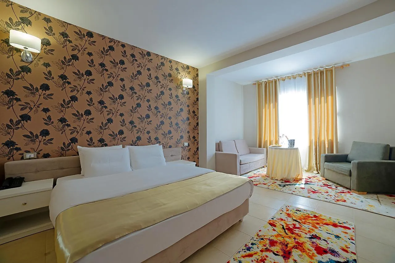 Sun Hotel Durres 3*,