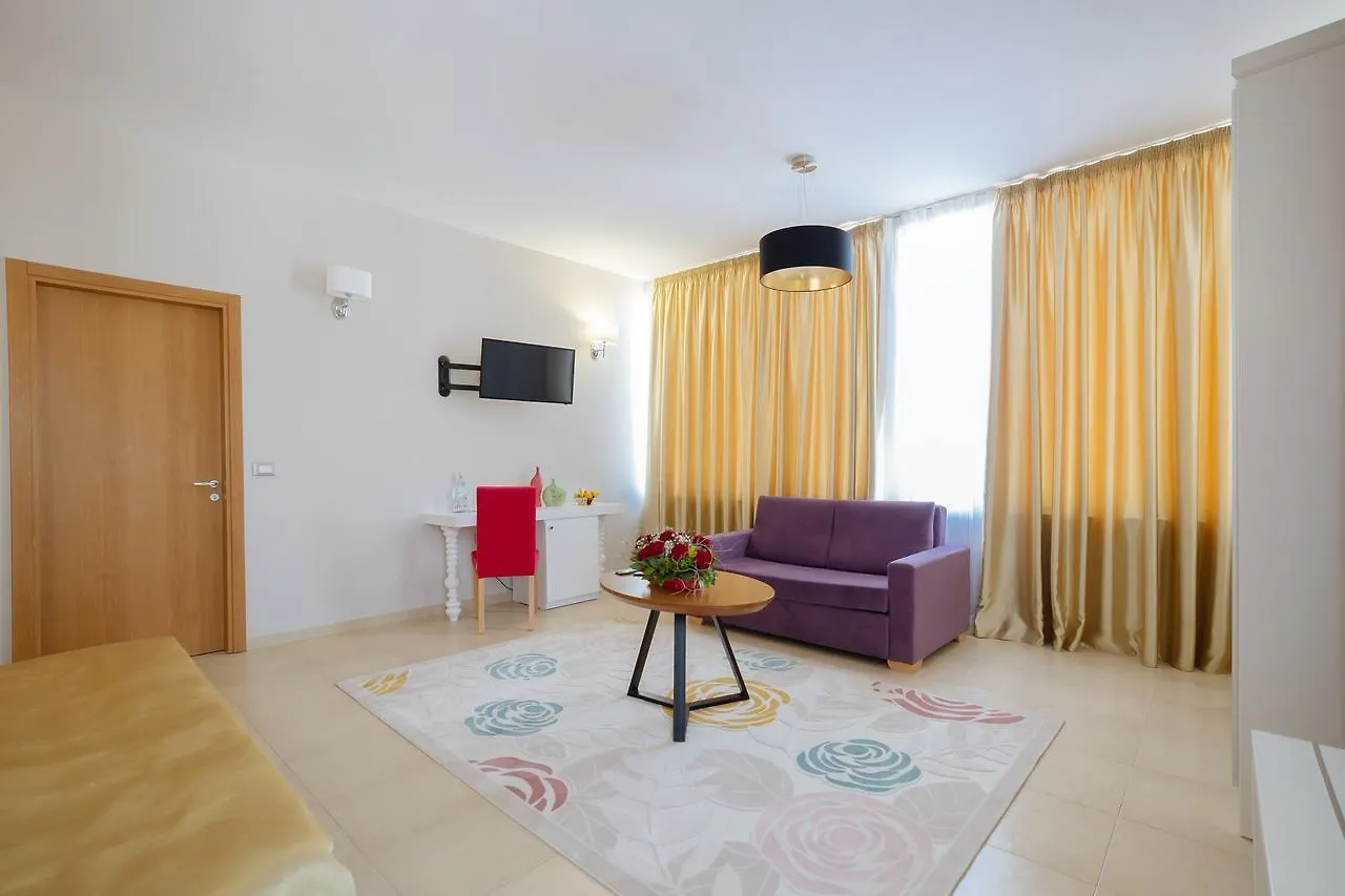 Sun Hotel Durres 3*,